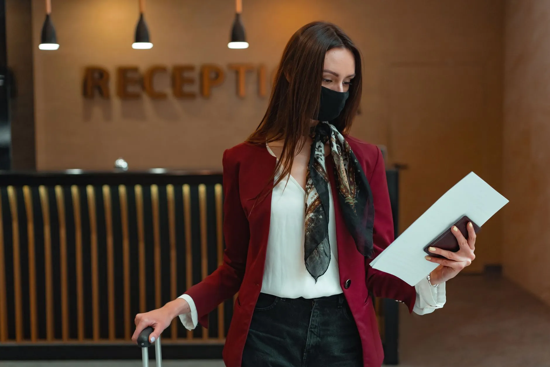 洗护用品行业2025年技术趋势：绿色配方与智能包装的应用前景